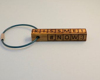 7 karakter sleutelhanger in eik, 65 mm