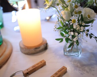 Sleutelhanger "Rings for Wedding", tweezijdige, eiken, 65 mm