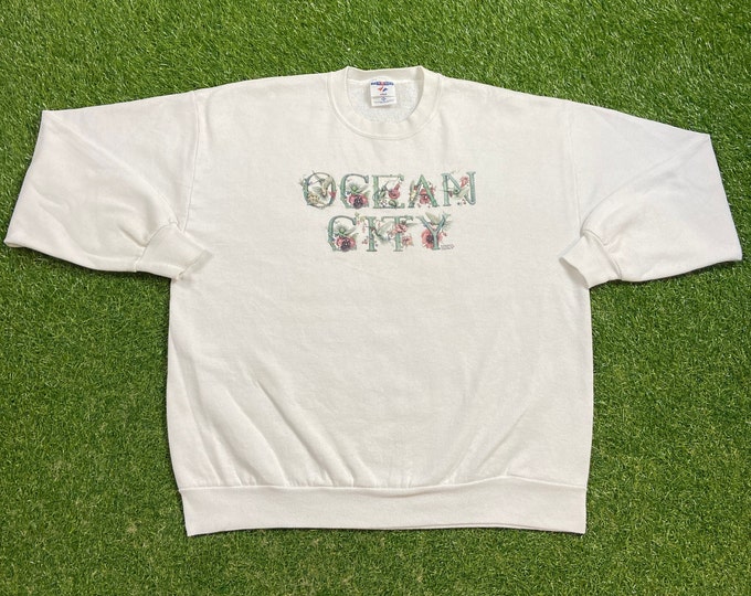 Vintage Ocean City Crewneck Sweatshirt Made USA Size XL Maryland Boardwalk Beach Planet DMV Ocean Animals Habitat All Over Print 1990s 90s