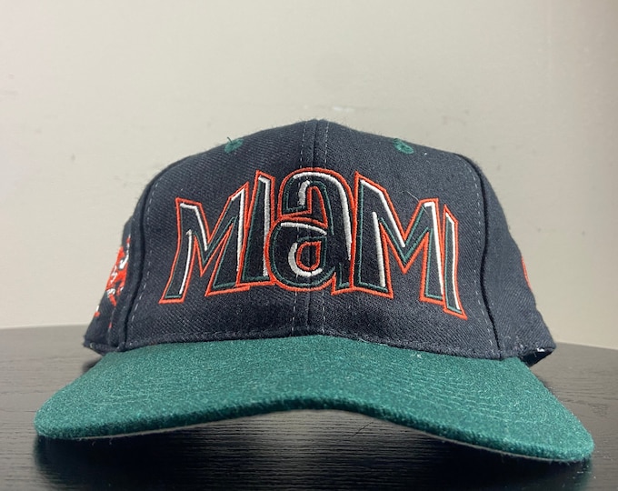 Vintage University of Miami Hurricanes Fitted Hat Top of the World Size 7 1/4 305 The U Miami Florida NCAA College Football 1990s 90s