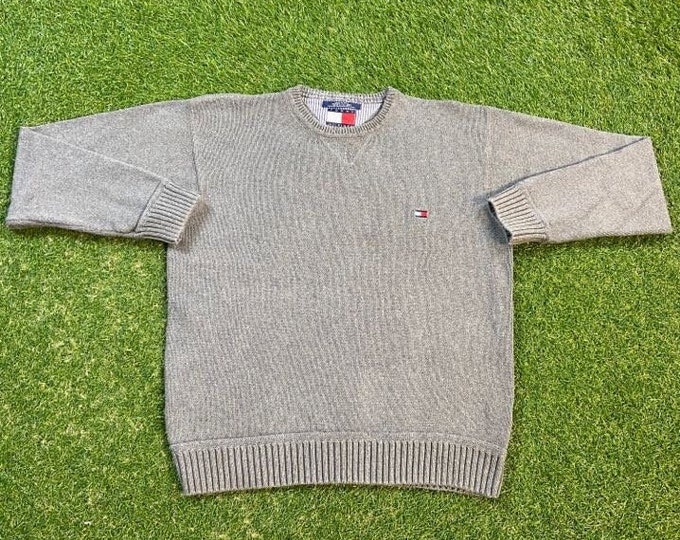 Vintage Tommy Hilfiger Crewneck Sweater Size Xtra Large XL Quality 90s TH Comfortable 1990s Fit Big Flag Color Block Streetwear Pull Over