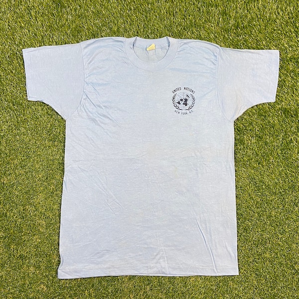 Vintage United Nations T Shirt Tee Made USA Size Xtra Large XL World Affairs Club Earth Earth Country Globe Map All Over Print 1980s 80s