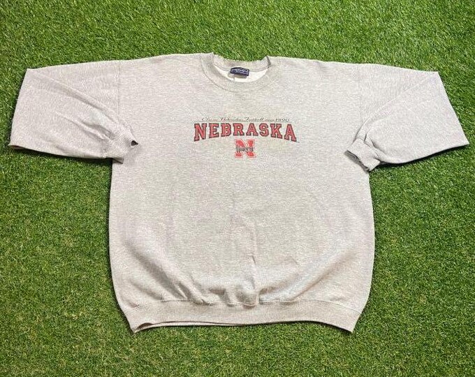 Vintage University of Nebraska Cornhuskers Crewneck Sweatshirt Size Large L NCAA College Football Pull Over Oversized 1990s 90s