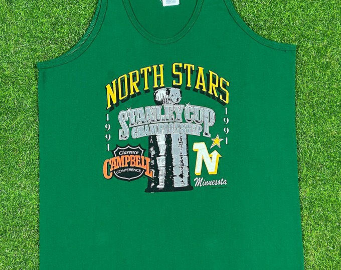 Vintage Minnesota North Stars 1991 Stanley Cup Champions Graphic Tank Top Tee Logo 7 Size Large Made in USA NHL Hockey Green 1990s 90s Gym