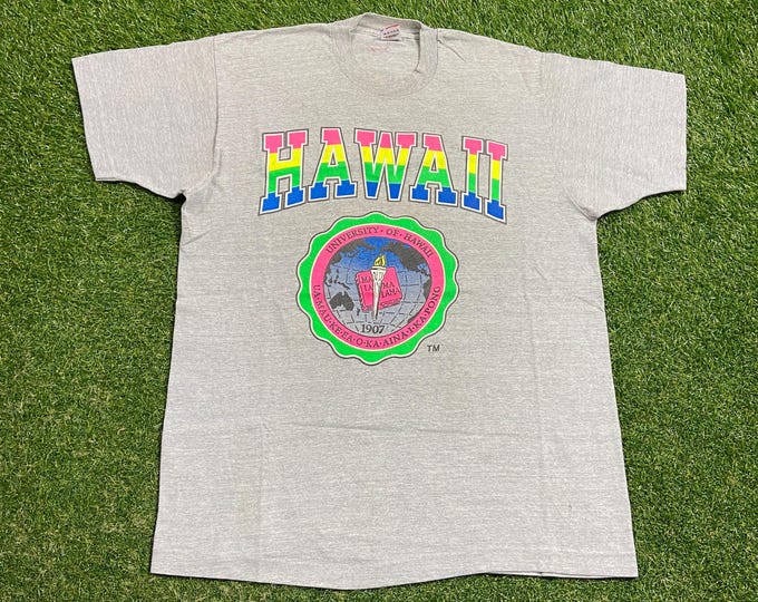 Vintage University of Hawaii T Shirt Tee Made USA Size Xtra Large XL Rainbows Hawaiian Honolulu Classic NCAA College Football 1990s 90s