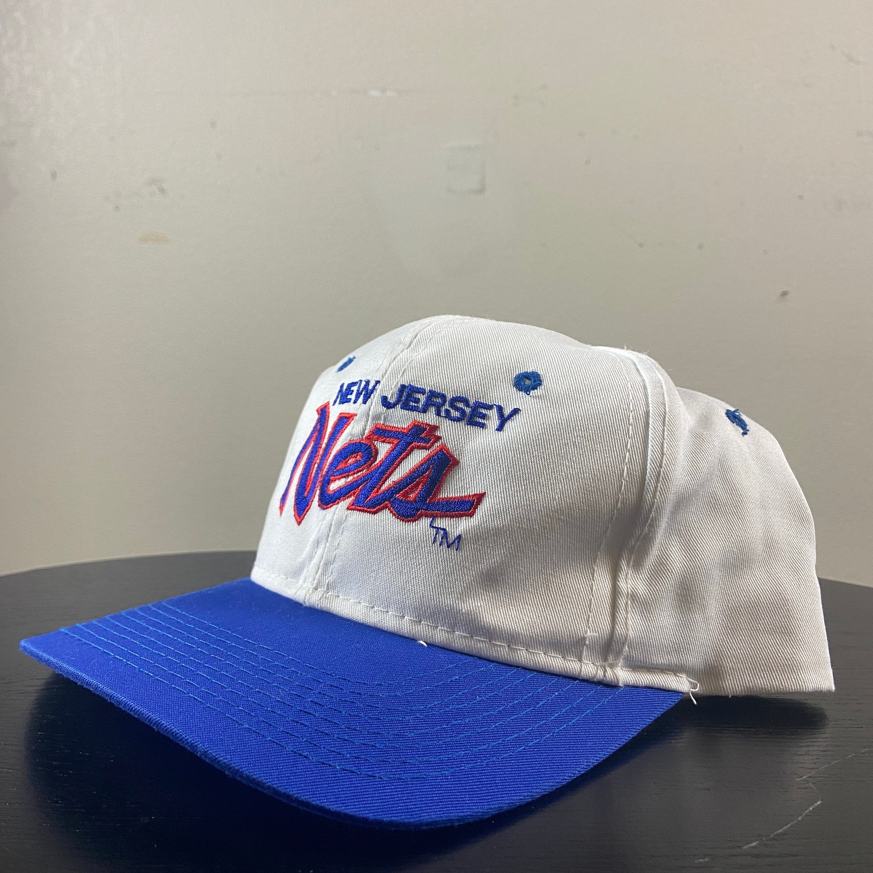 Size 7 1/4 NWT Vintage NBA New Jersey Nets Fitted Cap Hat Red Blue Hardwood  VTG