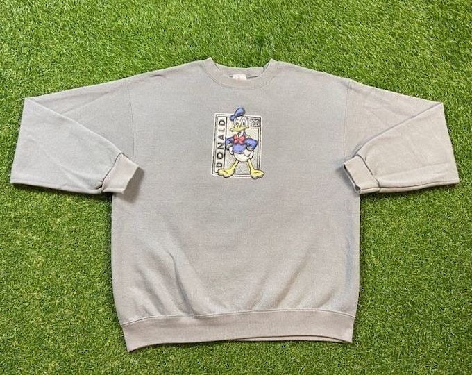 Vintage Donald Duck Crewneck Sweatshirt Size Xtra Large XL Made USA Walt Disney World Magic Kingdom Pull Over Comfy Oversized 1990s 90s