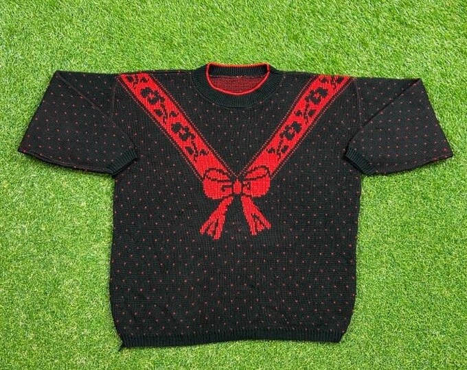 Vintage Black Red Multicolor Knitted Crewneck Sweater Size Medium M Quality Warm Winter Fashion Pull Over Oversized