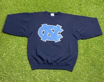 Vintage University of North Carolina Tar Heels Crewneck Sweatshirt Made USA Size Medium M UNC NCAA College Basketball Pull Over Oversized