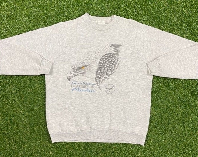 Vintage Alaska Crewneck Sweatshirt Size Large L The American Bald Eagle Rare 1990s 90s Animals Warm Habitat All Over Print Art Cool Quality