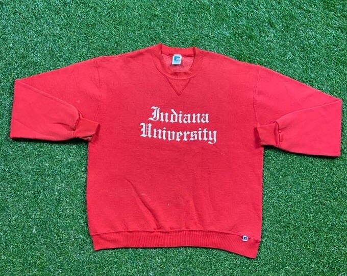 Vintage Indiana University Hoosiers Crewneck Sweatshirt Russell Athletic Size Large L NCAA College Basketball IU Classic Pull Over Oversized