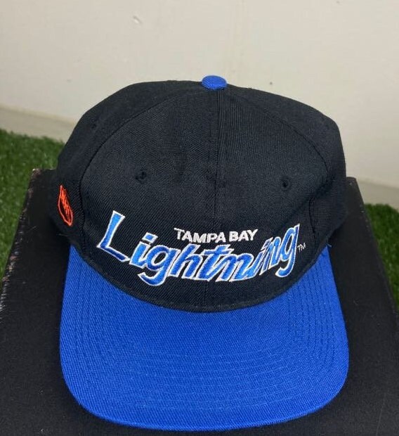 Tampa Bay Lightning Vintage Twins Enterprise Jersey Style Snapback Cap –  thecapwizard