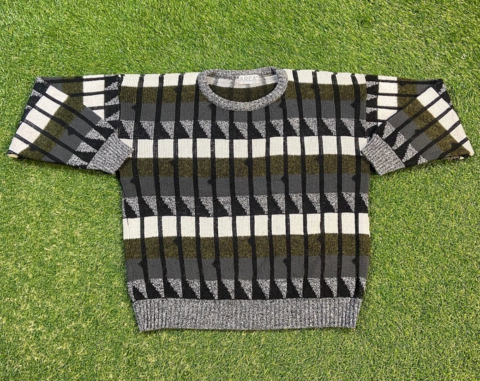 Vintage Gray Multicolor Knitted Crewneck Sweater Area Made USA Size Medium M Quality Warm Winter Fashion Pull Over Oversized