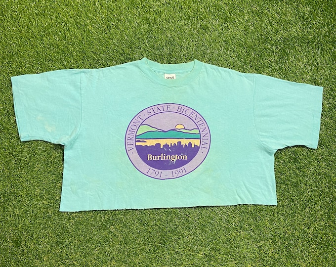 Vintage Vermont Crop Top Shirt Tee Made USA Size Xtra Large XL University of Vermont Burlington Vermont UVM 1990s 90s