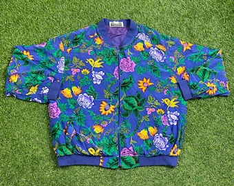 Chaqueta bomber vintage con estampado floral, talla extragrande (XL), temática de jardinería, abejas, orugas, mariposas, naturaleza y plantas de los años 90.