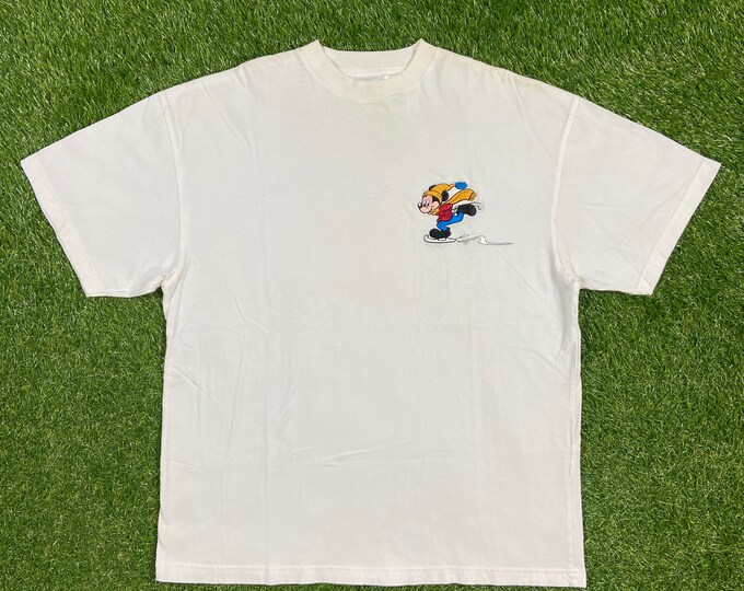 Vintage Mickey Mouse Ice Skating T Shirt Tee The Disney Store Size Xtra Large XL Walt Disney World Magic Kingdom WDW Disneyland