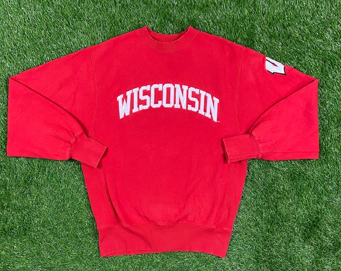Vintage University of Wisconsin Badgers NCAA Football Crewneck Sweater Size Small Comfy Warm Pull Over Oversize Bucky Badger S 90s 1990s