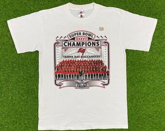 Vintage Tampa Bay Buccaneers World Champions Super Bowl XXVII Tee T-Shirt Large NFL Football Bucs Red Classic Super Bowl