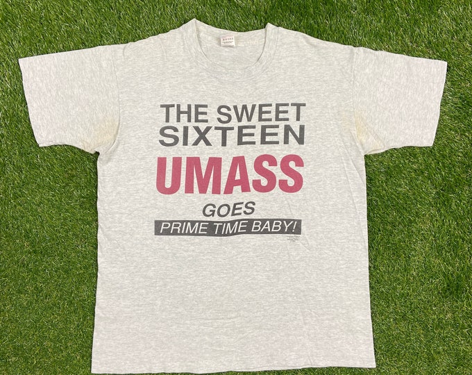 Vintage University of Massachusetts UMASS Sweet Sixteen T Shirt Tee Made USA Size Xtra Large Xl NCAA Basketball Amherst Boston New England