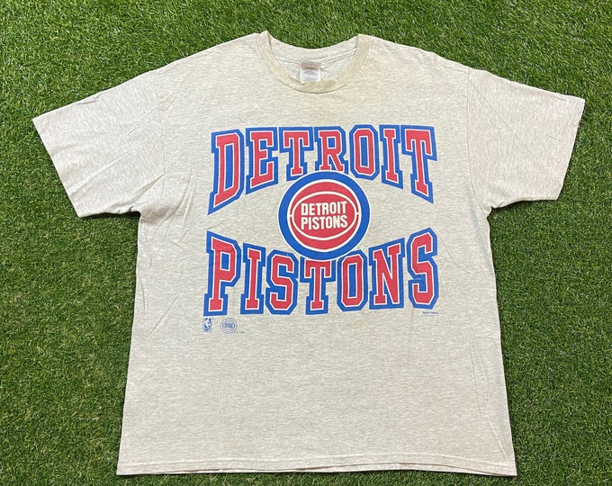 Vintage Detroit Pistons T Shirt Tee Hanes Made USA Size Xtra Large XL NBA Basketball Michigan Bad Boys 1990s 90s