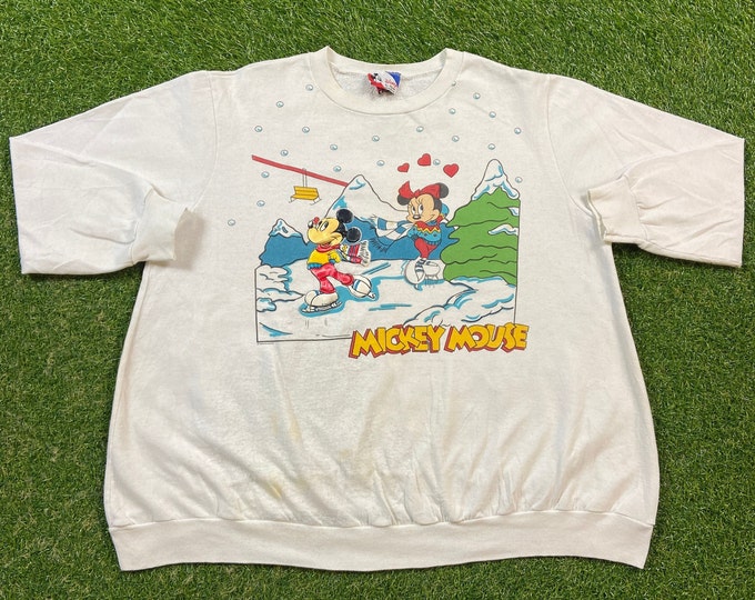 Vintage Mickey & Minnie Mouse Crewneck Sweatshirt Made USA Size Xtra Large XL Walt Disney World Magic Kingdom Classic Pull Over Oversized