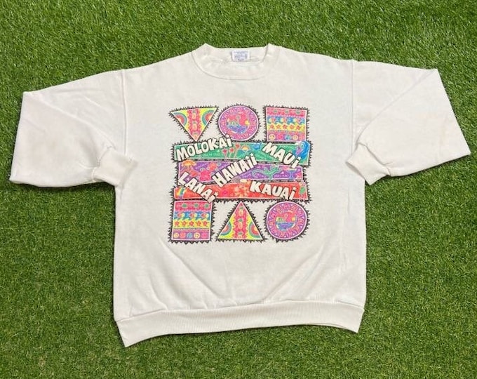 Vintage Hawaii Crewneck Sweatshirt Made USA Size Medium M Beautiful Island of USA Palm Trees Beach Honolulu Maui Kauai 1990s 90s Pull Over