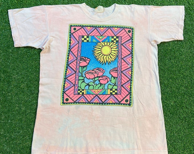 Vintage Flowers T Shirt Tee Sun Sportswear Size Large L Bees Caterpillars Butterflies Nature Plants 1990s 90s