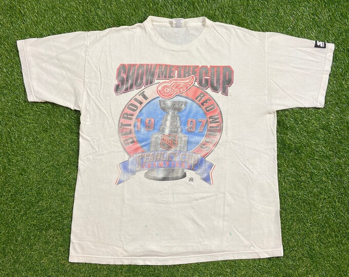 Vintage Detroit Red Wings 1997 Stanley Cup Champions T Shirt Tee Starter Made USA Size Large L NHL Hockey 1990s 90s Michigan
