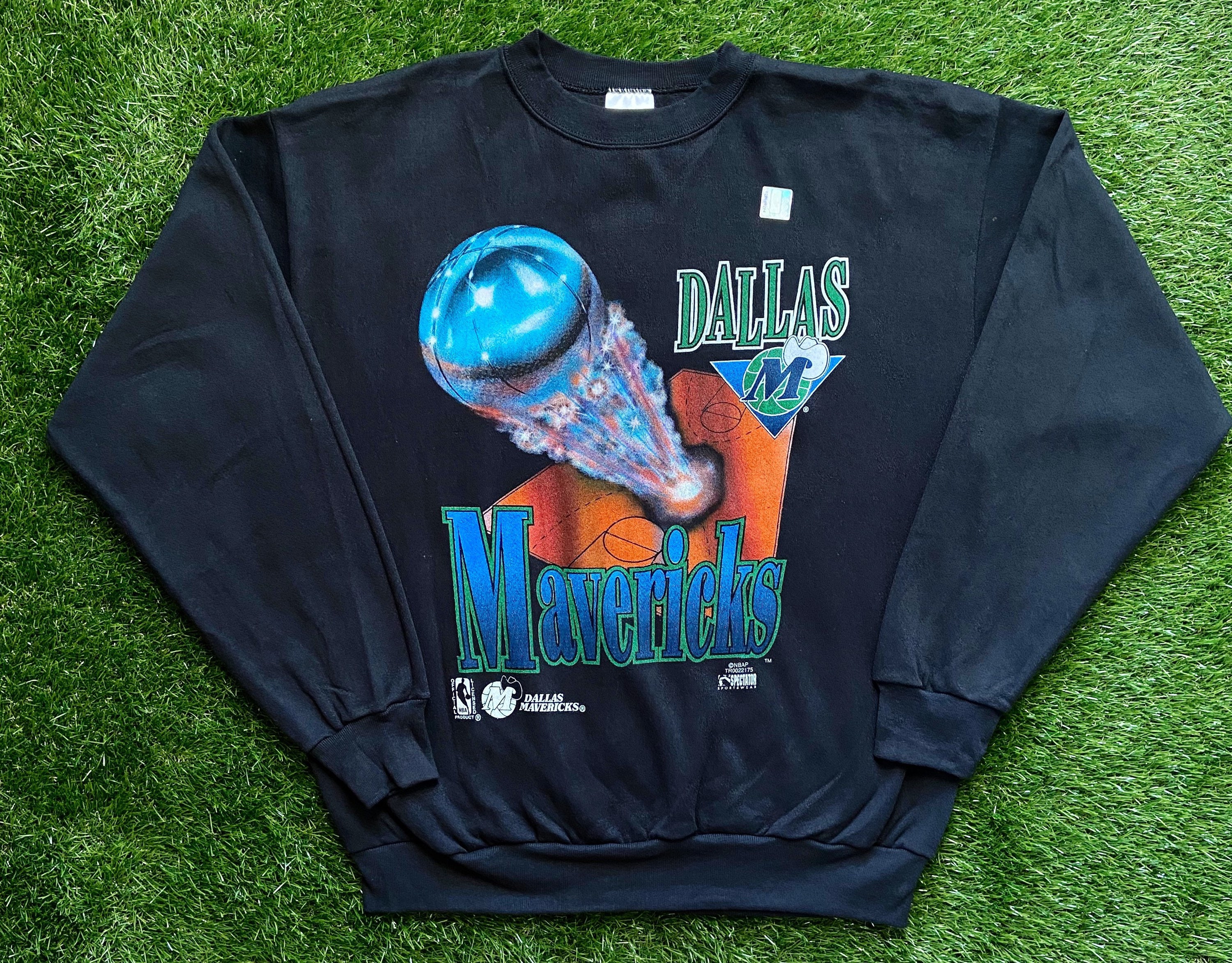 Vintage Dallas Mavericks Clothing, Mavericks Retro Shirts, Vintage Hats &  Apparel