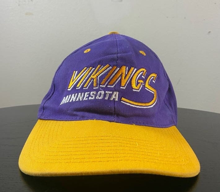 Vintage Minnesota Vikings Snapback Hat NFL Team Apparel OSFA
