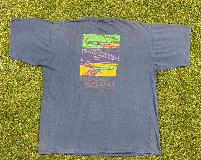 Vintage Newport Blue Spoons & Plugs T Shirt Tee Size XXL 2XL Classic Rare 1990s 90s Fishing Fish