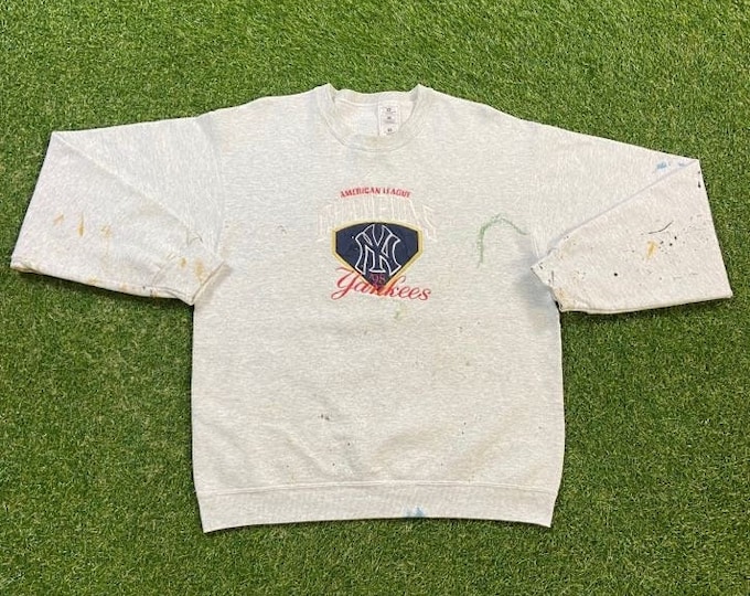Vintage New York Yankees Crewneck Sweatshirt Size Medium M MLB Baseball NY Bronx Bombers Judge Jeter 1990s 90s Pull Over Oversized