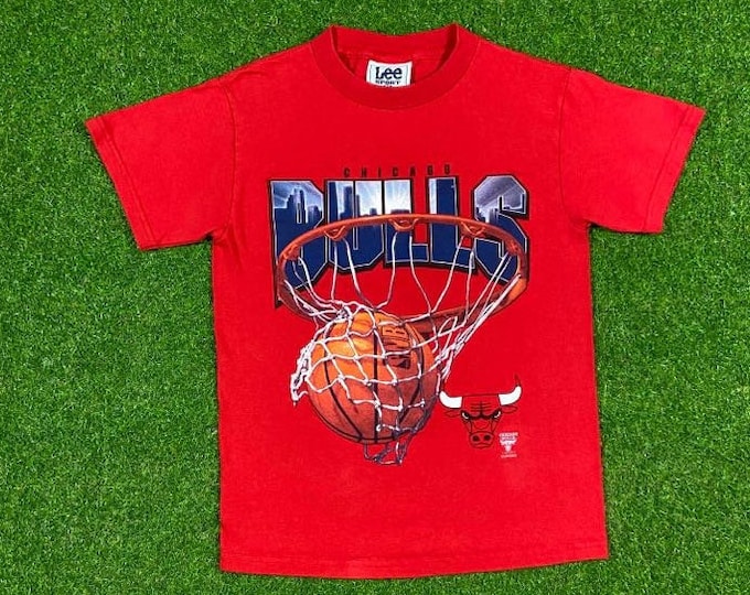Vintage Chicago Bulls NBA T Shirt Tee Lee Sport Xtra Small Made USA Basketball 90s NBA 1990s Red Finals Classic Michael Jordan