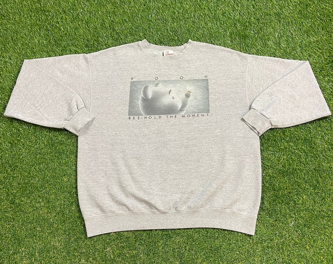 Vintage Winnie The Pooh Crewneck Sweatshirt Size Xtra Large XL Walt Disney World WDW Classic Cartoon Mickey Mouse Pooh 1990s 90s