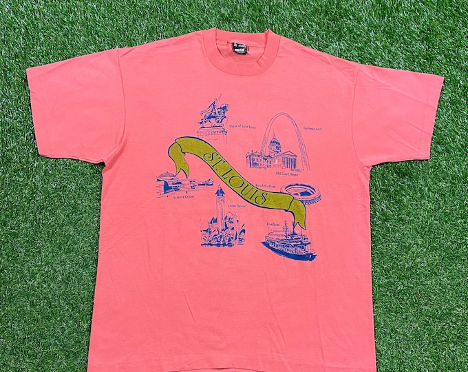 Vintage St Louis City T Shirt Tee Fruit of the Loom Made USA Size Xtra Large XL Missouri Gateway Arch 1990s 90s