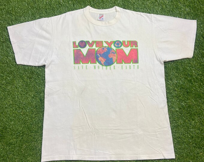 Vintage Love Your Mom T Shirt Tee Jerzees Made USA Size Large L Mother Earth Mother Nature Earth Day Green Planet 1990s 90s