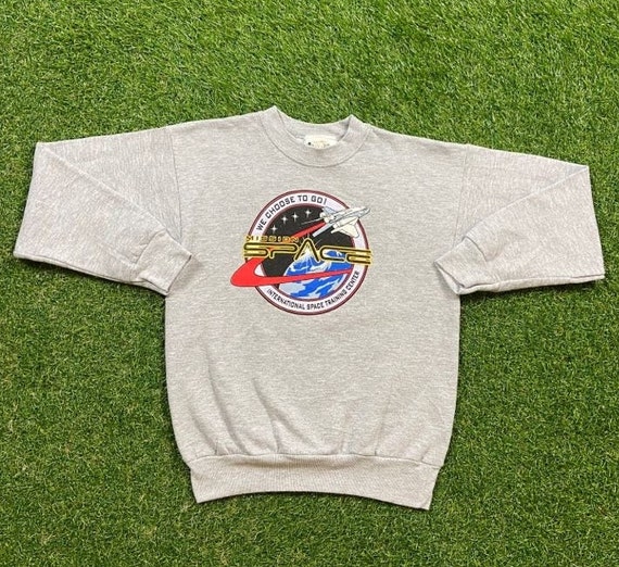 Vintage Epcot Center Mission Space Crewneck Sweatshirt Size Youth Medium Walt Disney World Magic Kingdom Classic Rare Pull Over Oversized