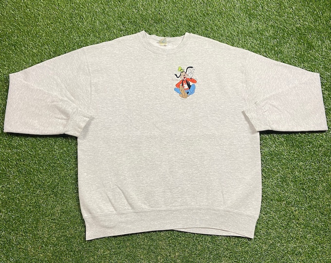 Vintage Goofy Crewneck Sweatshirt Made USA Size Xtra Large XL Mickey Mouse Walt Disney World Magic Kingdom Classic Magic 1990s 90s Pull Over