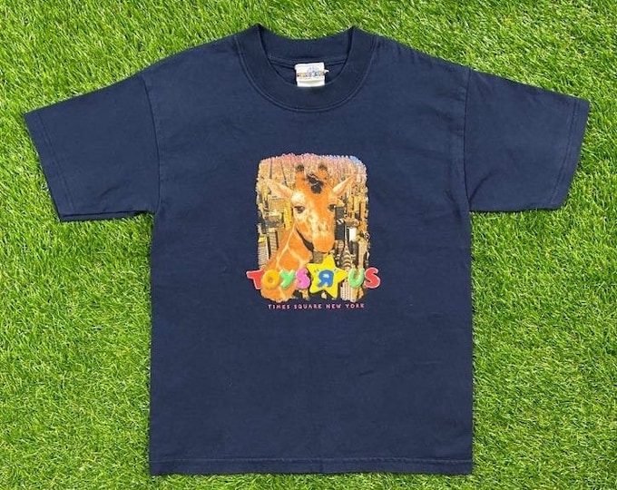 Vintage Toys R US Times Square New York T Shirt Tee Made USA Size Kids Medium Fits Like xxs Rare Apparel 80s 90s NYC Jeffry Giraffe Youth