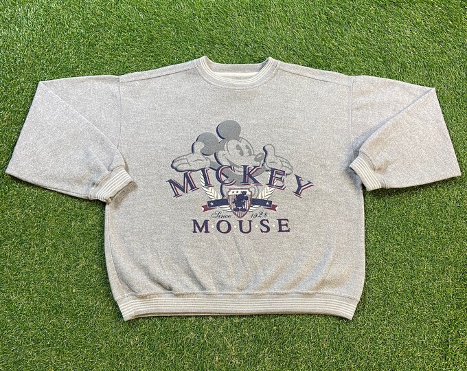 Vintage Mickey Mouse Crewneck Sweatshirt The Disney Store Size Xtra Large XL Walt Disney World Magic Kingdom Disneyland WDW Pull Over