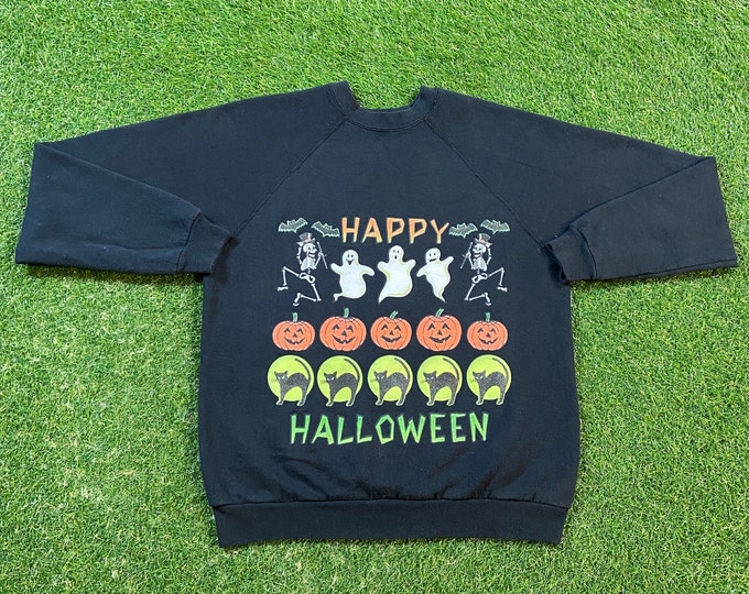 Vintage Happy Halloween Crewneck Sweatshirt Made USA Size Medium M Haunted House Trick or Treat Oct 31 Spooky 1990s 90s Pull Over