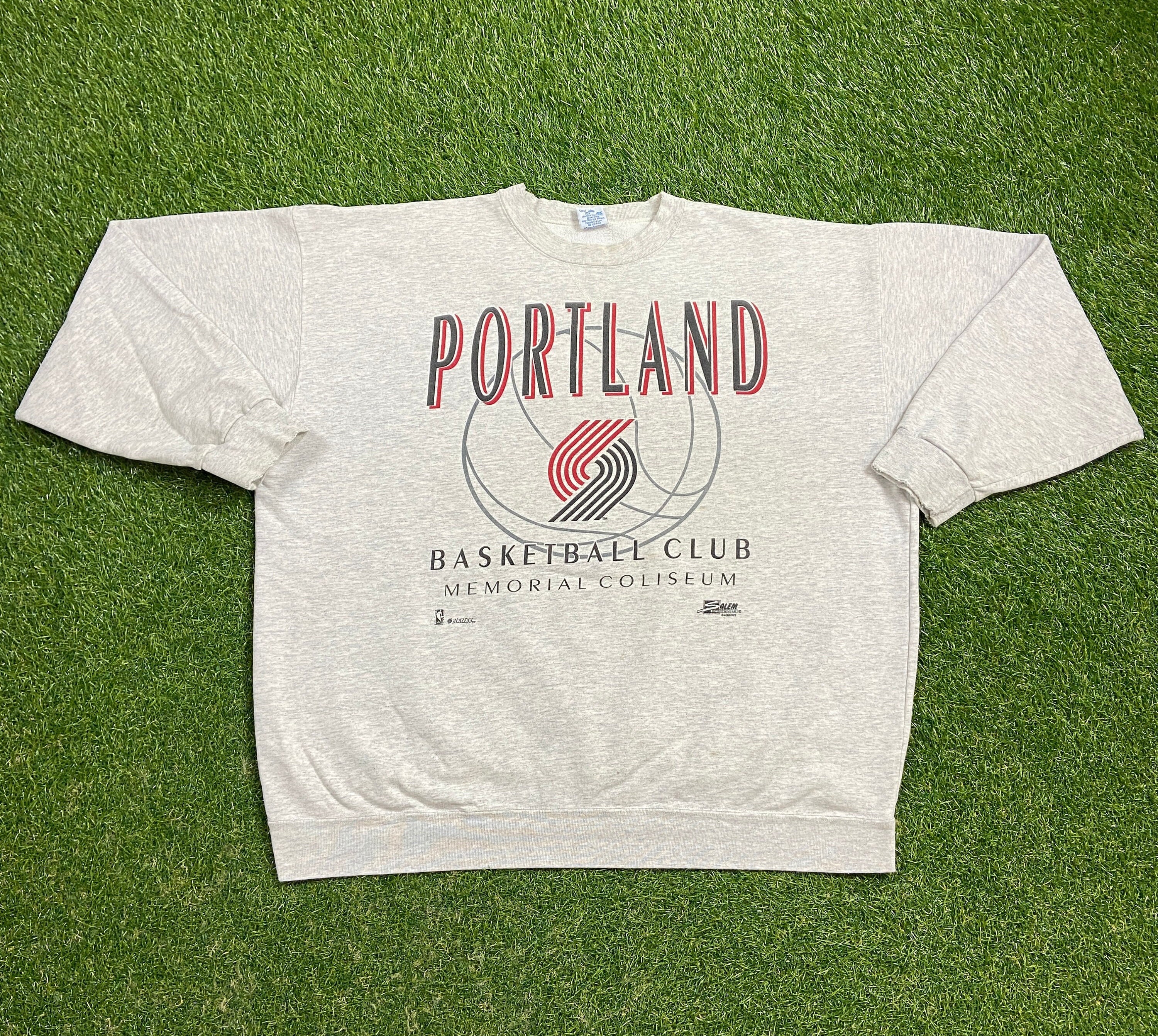 1988 Portland Trail Blazers Vintage NBA T-shirt. Tagged as a large