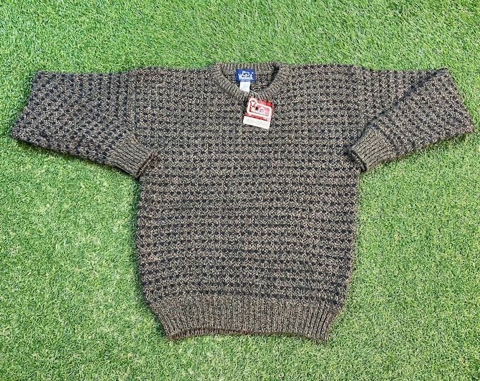 Vintage Woolrich Knitted Crewneck Sweater Medium M Quality Warm Winter Fashion Pull Over 1980s 80s New With Tags Deadstock New Old Stock