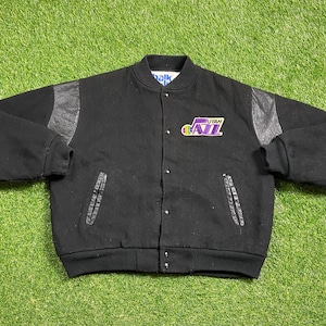 Vintage Utah Jazz Bomber Jacket Chalk Line Made USA Size Large L NBA Basketball Salt Lake City Stockton Malone 1990s 90s Rare Varsity Wool