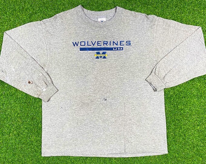 Vintage University of Michigan Wolverines Long Sleeve T Shirt Delta Large Sweatshirt 1990s Warm Big House Detroit 90s L Distressed Paint