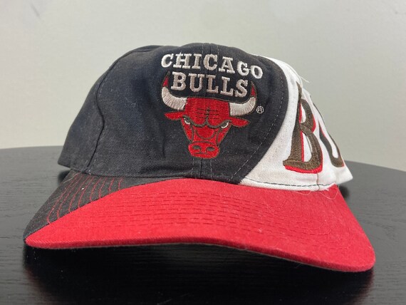 Vintage 1990s Chicago Bulls Starter Snapback Hat Cap NBA 90s