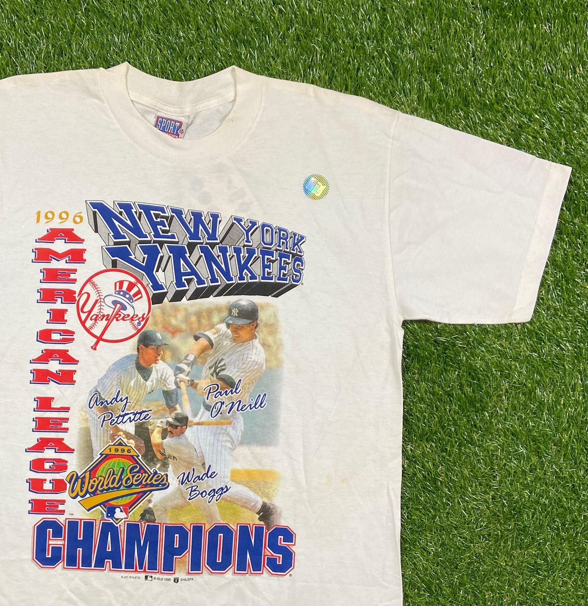 1996 Vintage Yankees World Series Trophy MLB Baseball Tee (XXL)