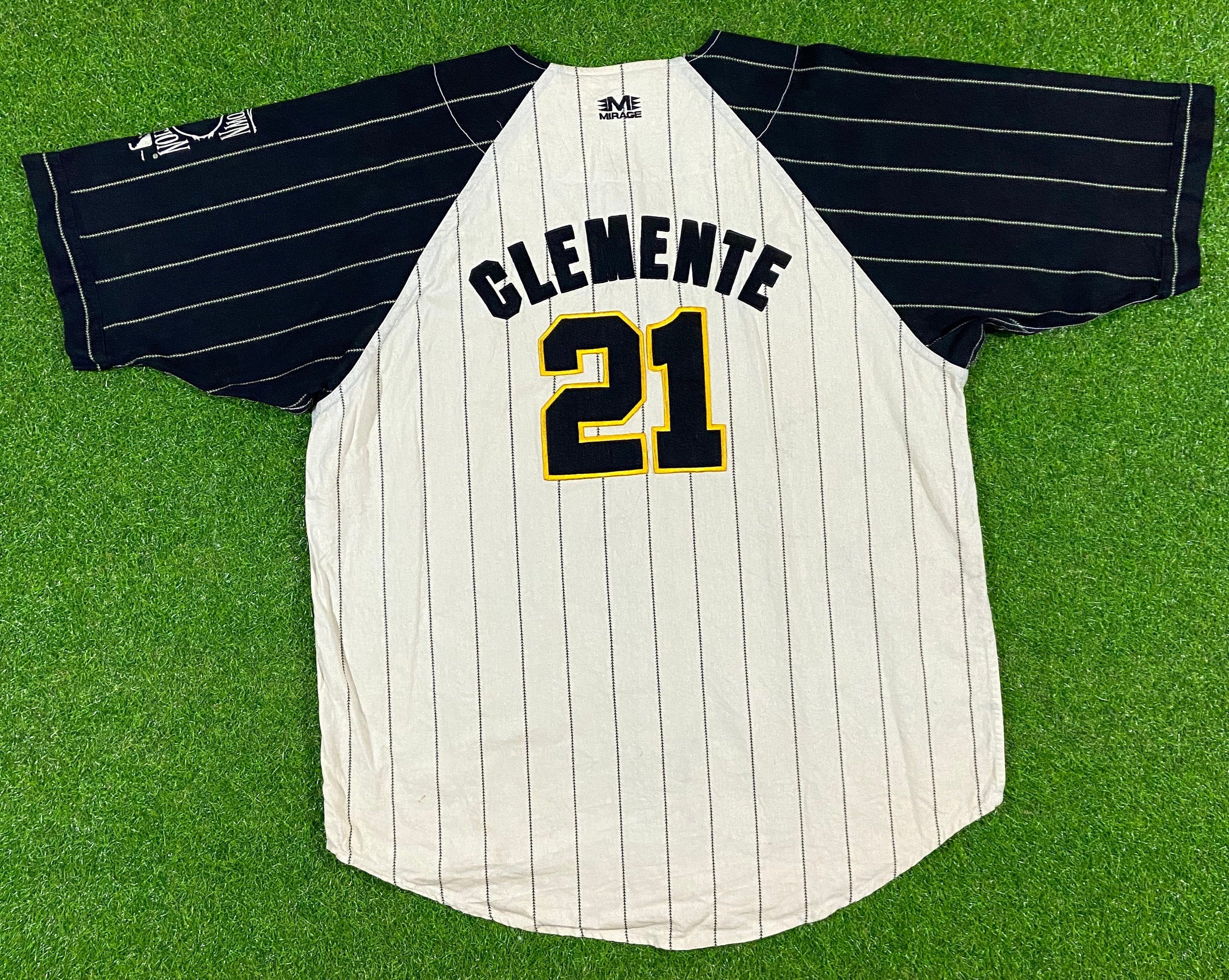 Youth Pittsburgh Pirates Roberto Clemente Majestic Black Name & Number T- Shirt