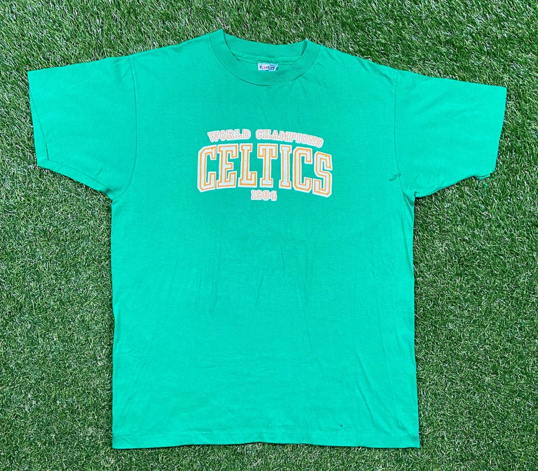 LegacyVintage99 Vintage Boston Celtics T Shirt Tee Size Large L Larry Bird NBA Basketball Rare Salem Finals Champion New England Mass 1990s 90s All Over