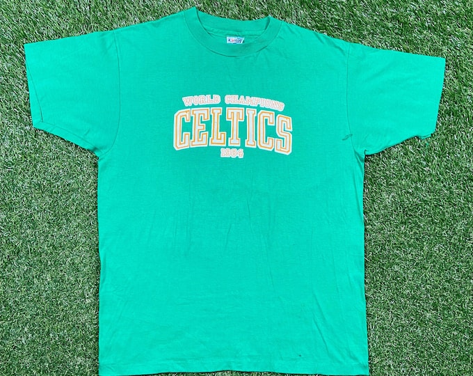 Vintage Boston Celtics 1984 World Champions T Shirt Tee Hanes Made USA Size Xtra Large NBA Basketball Larry Bird New England Massachusetts